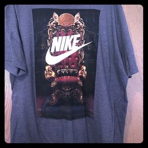Nike tee